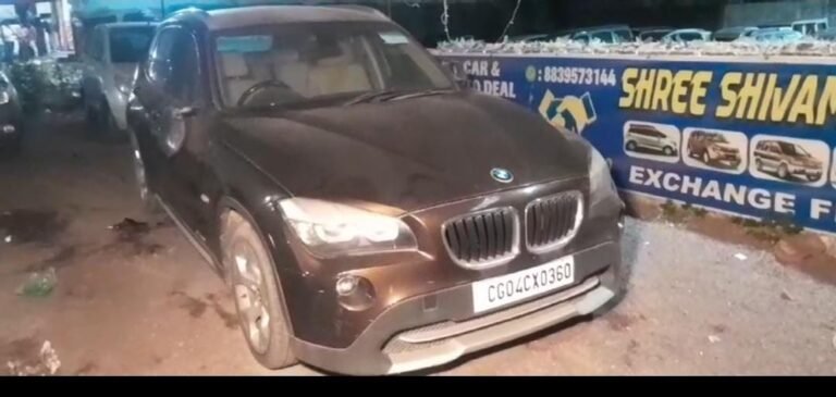 Bhilai Crime News : कार से आ रही बदबू से परेशान लोगो ने जब दरवाजा खोला...तो नजारा देख फटी रह गई आँखे..जानें मामला