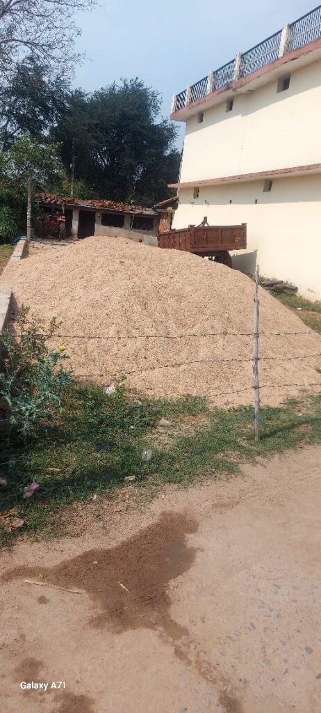 Bilaspur News : रेत के अवैध उत्खनन और भंडारण पर बड़ी कार्रवाई 4 78