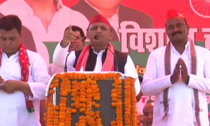 Akhilesh Yadav statement : सरकार ने नौजवानो के साथ धोखा किया, बीजेपी नहीं देना चाहती बेरोजगारों को नौकरी... अखिलेश यादव