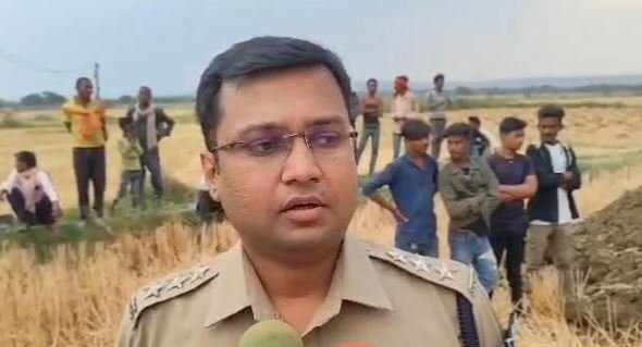 Rewa MP News : 70 फीट गहरे बोरवेल में गिरा 6 वर्षीय बालक... 2 384