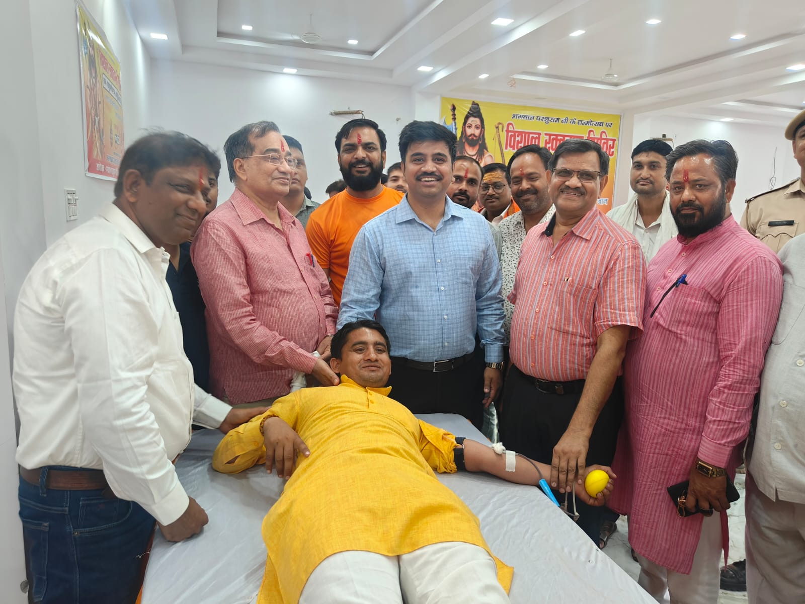 Parshuram Jayanti 2024 : भगवान परशुराम के जन्मोत्सव पर रक्तदान शिविर का आयोजन...