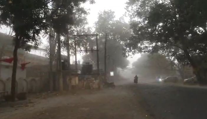 Sitapur assembly breaking : लोकसभा के महापर्व पर प्रकृति का अजब खेल...देखें वीडियो