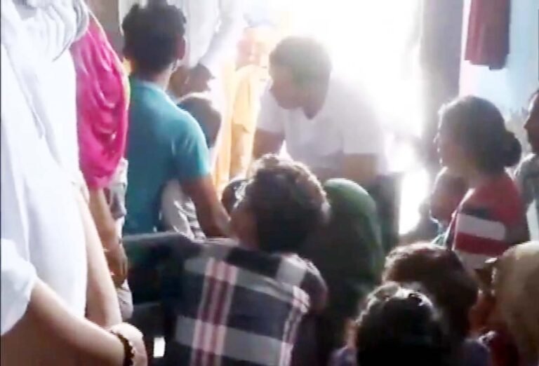Rahul Gandhi Reached Hathras