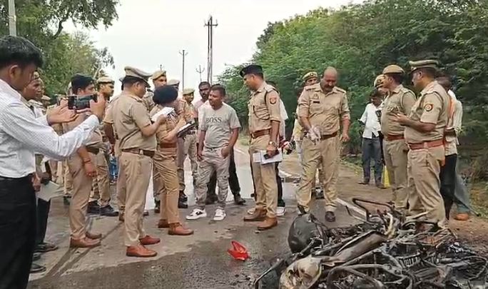 Mahoba Road Accident : दर्दनाक सड़क हादसे में 2 किशोरों सहित 4 की जिंदा जलकर मौत 3 अन्य झुलसे