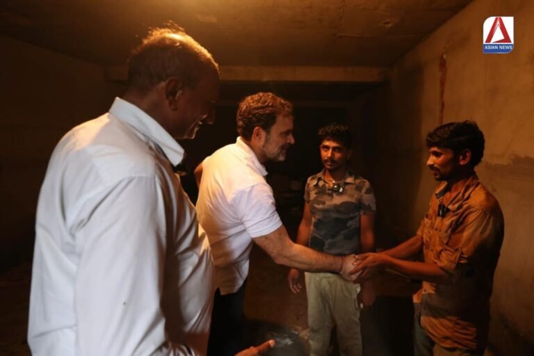 Rahul Gandhi : जब मजदूरों से मिलने अचानक पहुंचे राहुल गांधी....