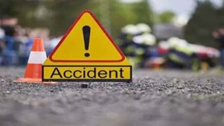 Lucknow-Agra Express Accident