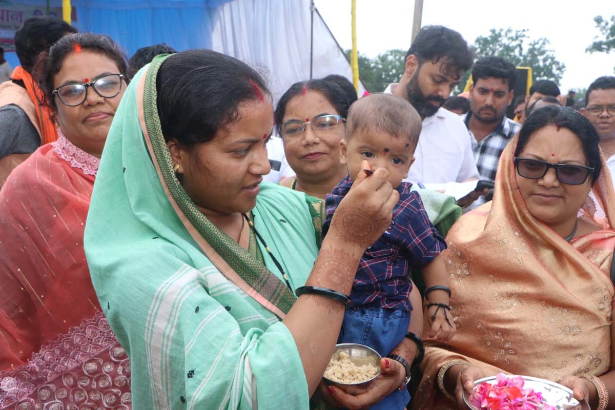 जनसमस्या निवारण शिविर : ज्यादा से ज्यादा उठाएं लाभः मंत्री राजवाड़े