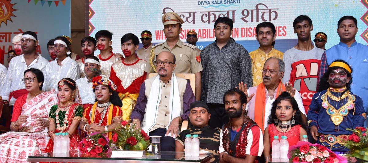 दिव्यांगजन समाज पर बोझ नहीं हैं : राज्यपाल रमेन डेका