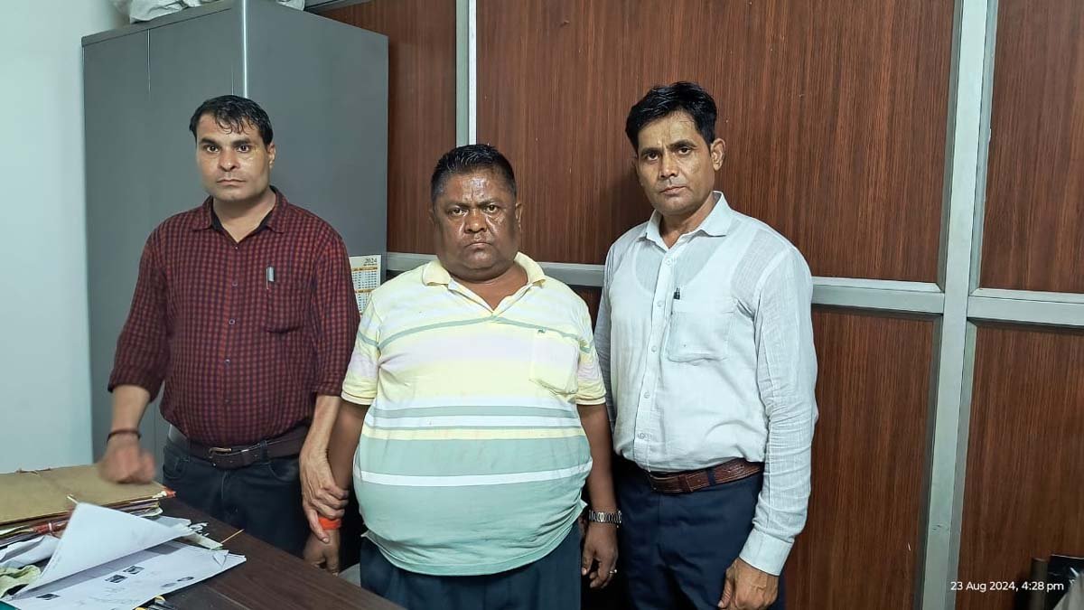 लोकायुक्त भोपाल के द्वारा BDA के कार्यालय मे ट्रैप की कार्यवाही करते हुए सहायक ग्रेड 3 क़ो रंगे हाथो पकड़ा