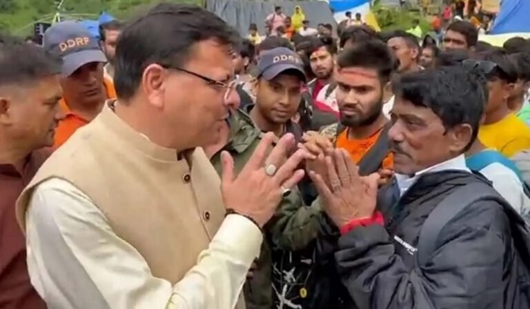 Chardham Yatra : केदारनाथ में फसे मप्र के 51 लोगों को एयरलिफ्ट कर सुरक्षित निकाला