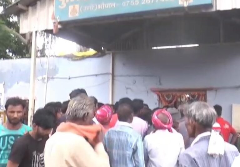 भोपाल के ग्रामीण क्षेत्र में लापता युवक की हत्या, जंगल से बरामद हुई सड़ी-गली लाश, परिजनों का हंगामा