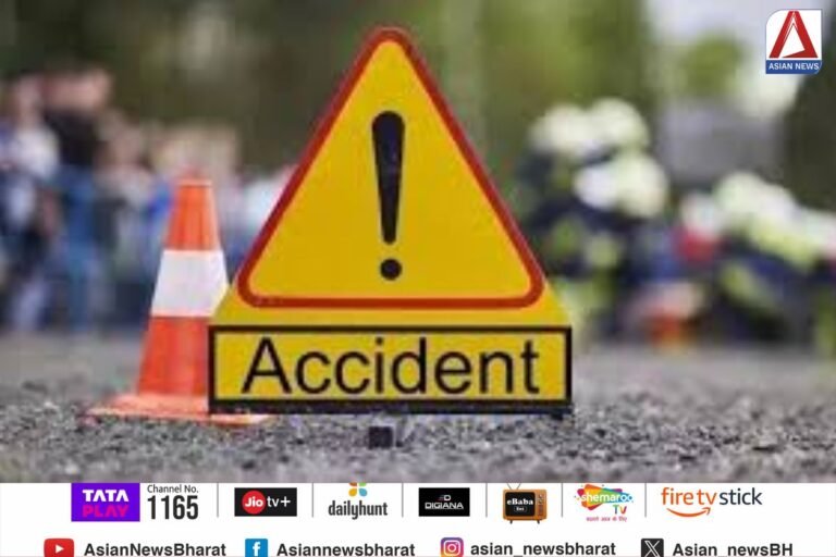 Kaushambi Accident : श्रद्धालुओं से भरी पिकअप खड़ी कंटेनर से भिड़ी, महिला सहित 3 श्रद्धालुओ की मौत