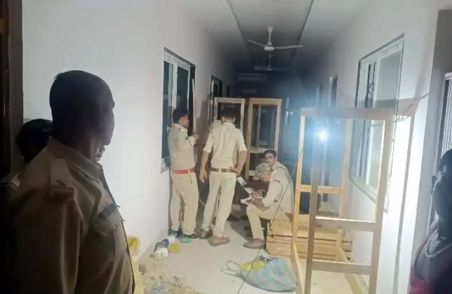 Pendra Breaking : निर्माणाधीन पीडब्ल्यूडी रेस्ट हाउस में वन विभाग की टीम ने मारा छापा