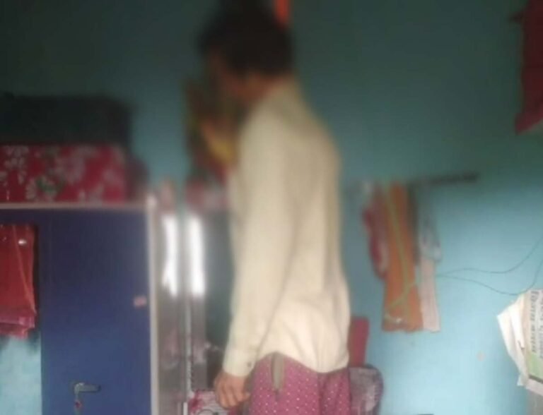 Bemetara News : पत्नि व बच्चो को ससुराल छोड़ने पहुंचा था पति...कमरे के अंदर पंखे से लगाया फांसी, हुई मौत