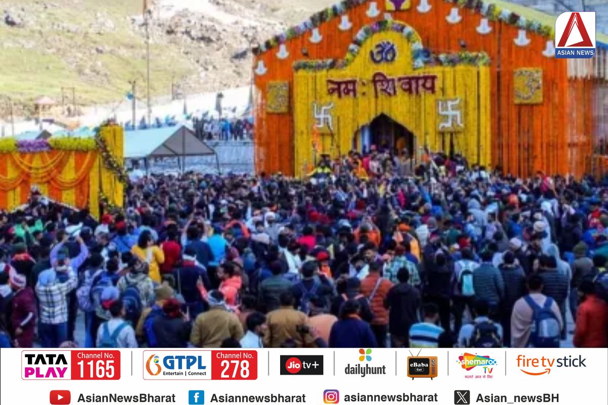 Kedarnath Dham : कड़ाके की ठंड में भक्तों की भारी भीड़…