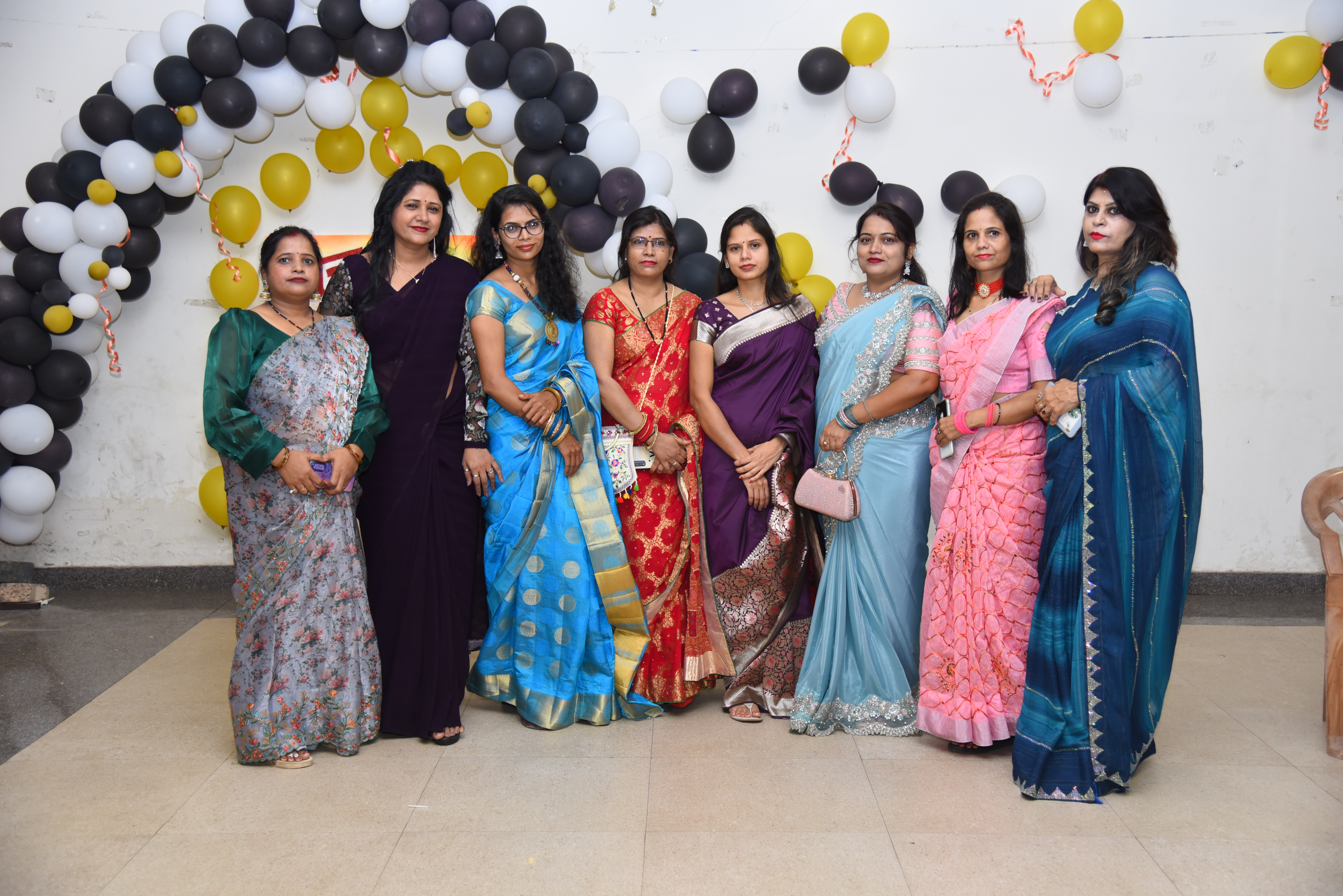 Teej Milan Festival : तीज मिलन उत्सव : महिलाओं ने बढ़ चढ़कर लिया हिस्सा Teej Milan Festival : तीज मिलन उत्सव : महिलाओं ने बढ़ चढ़कर लिया हिस्सा