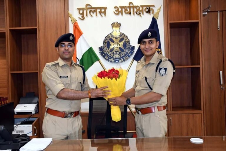 Sehore News : नवागत जिला पुलिस अधीक्षक ने पदभार किया ग्रहण....