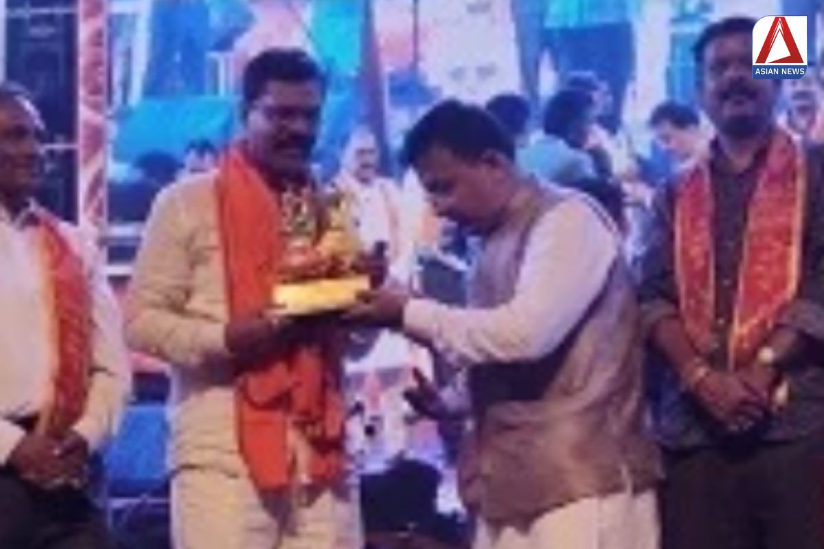 Raas Garba Event 2024 : रायपुर ललित महल में भव्य गरबा, विधायक मोती लाल साहू विशेष अतिथि के रूप में हुए शामिल