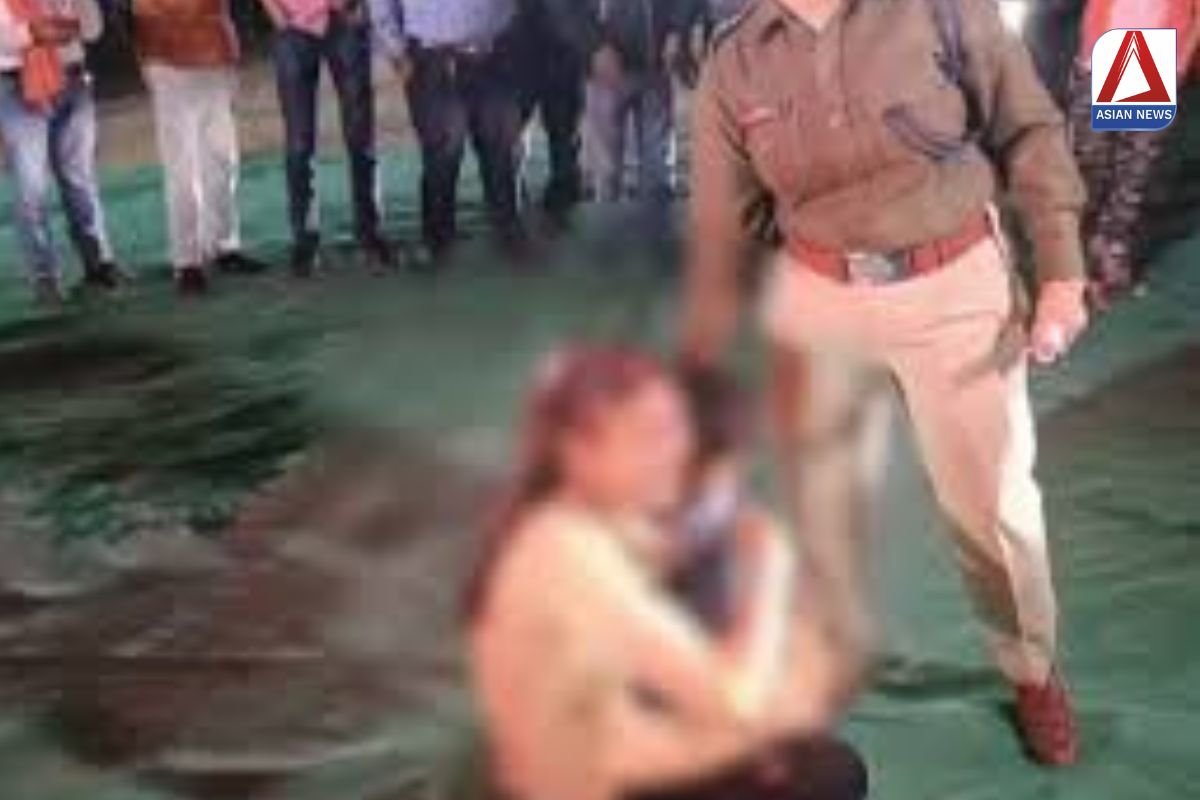 Bilaspur News : सीएम काफिले के सामने न्याय की गुहार लगाती रेप पीड़िता....