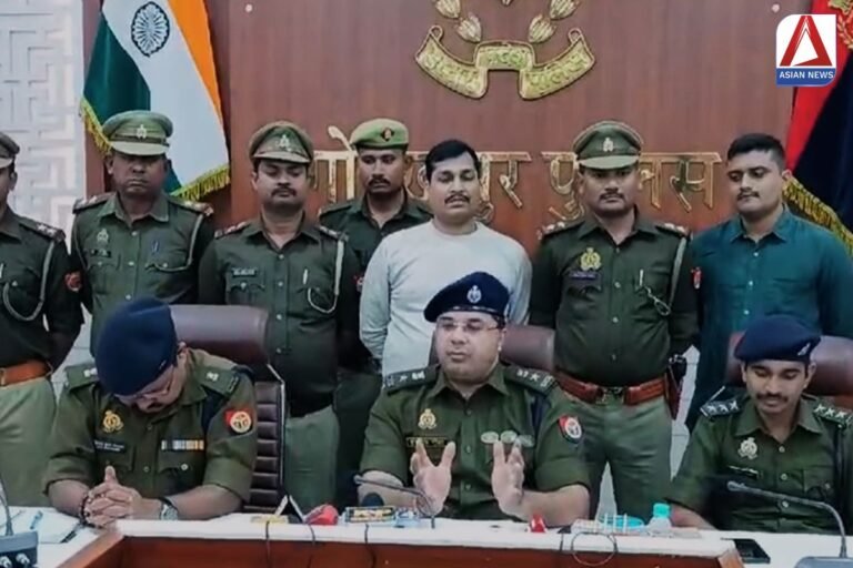 Gorakhpur News फिल्मी स्टाइल में 20 वर्षीय युवक ने 5 बड़े घटनाओं को दिया अंजाम...काले कपड़े पहन कर महिलाओं के सर पर करता था प्रहार...पढ़े पूरी खबर