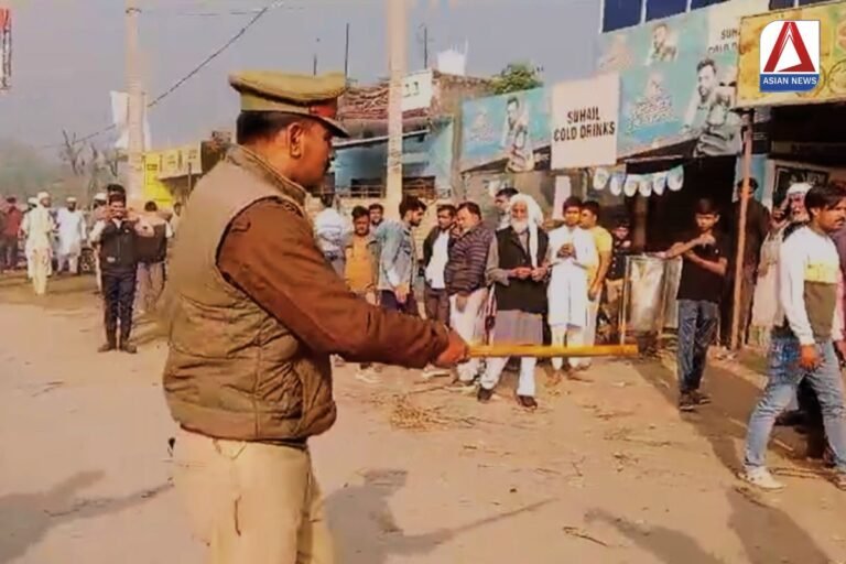 Muzaffarnagar Breaking मीरापुर उपचुनाव में मतदान के दौरान हंगामा...