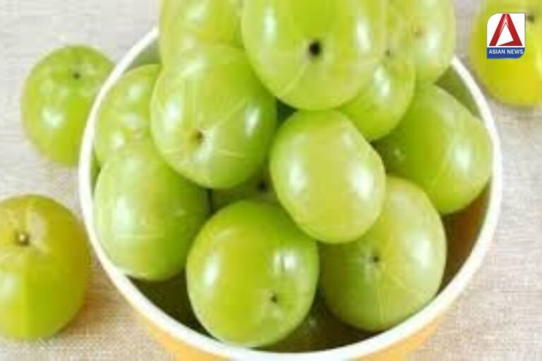 ठंड में आंवले के अनेकों फायदे इम्यूनिटी बढ़ाने से वजन घटाने तक का रामबाण उपाय...जानें