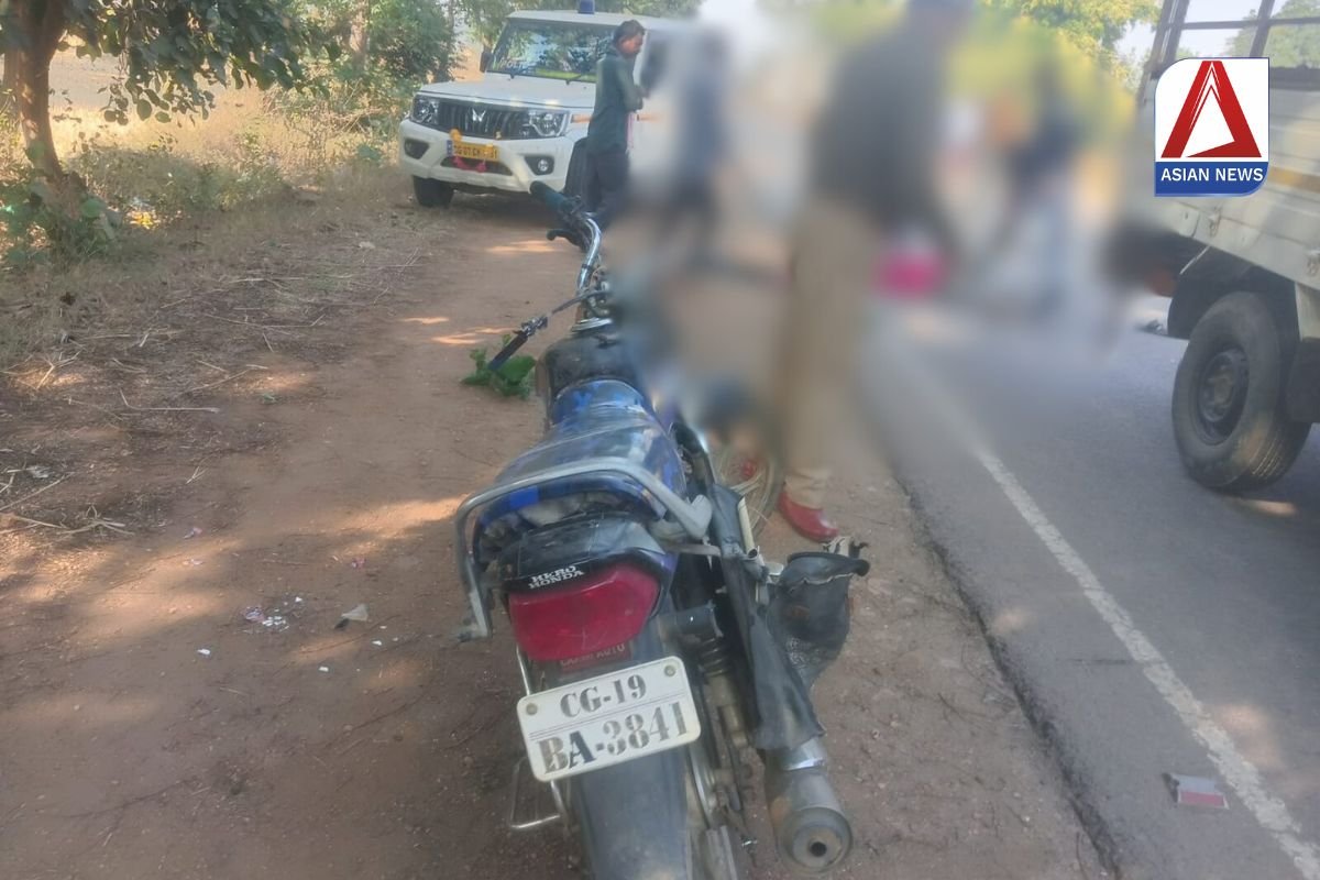 Balod Breaking डिप्टी कलेक्टर की कार ने बाइक सवार को मारी ठोकर, युवक की मौत....