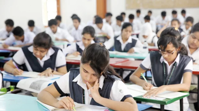 केंद्रीय शिक्षा मंत्रालय का बड़ा फैसला: अब 5वीं और 8वीं में फेल होने वाले स्टूडेंट्स को अगली कक्षा में प्रमोट नहीं किया जाएगा...