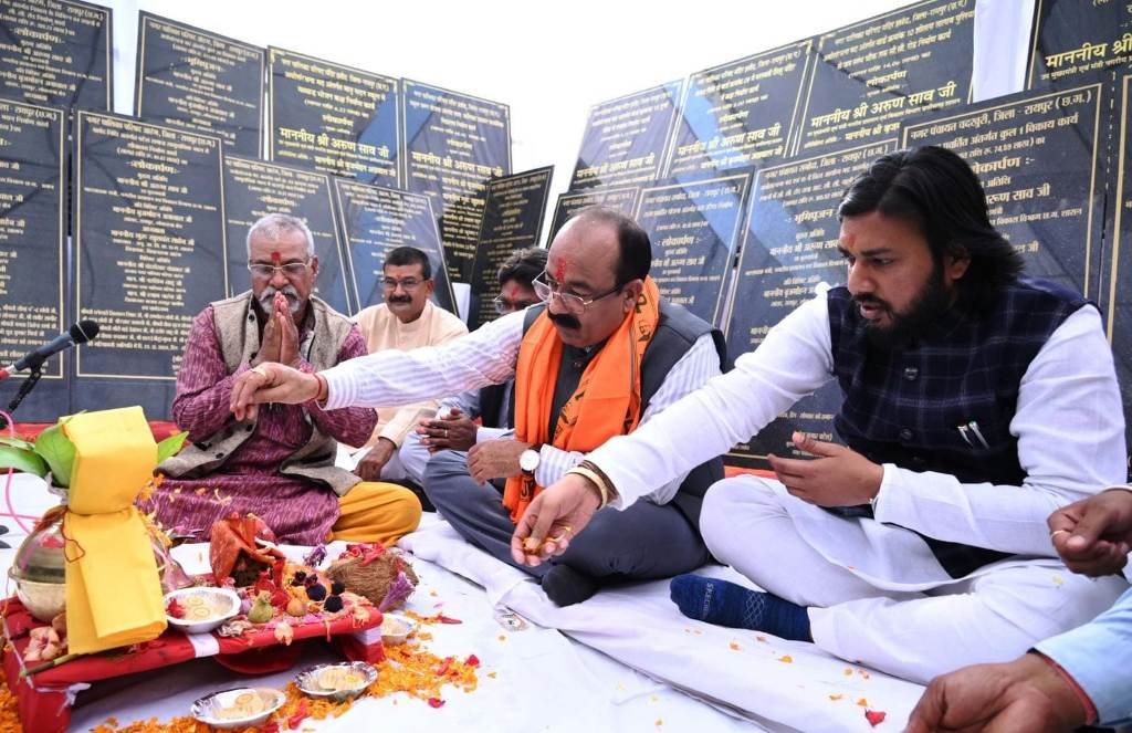 उप मुख्यमंत्री अरुण साव ने आरंग में 14 करोड़ 34 लाख रुपए के विकास कार्यों की सौगात दी....
