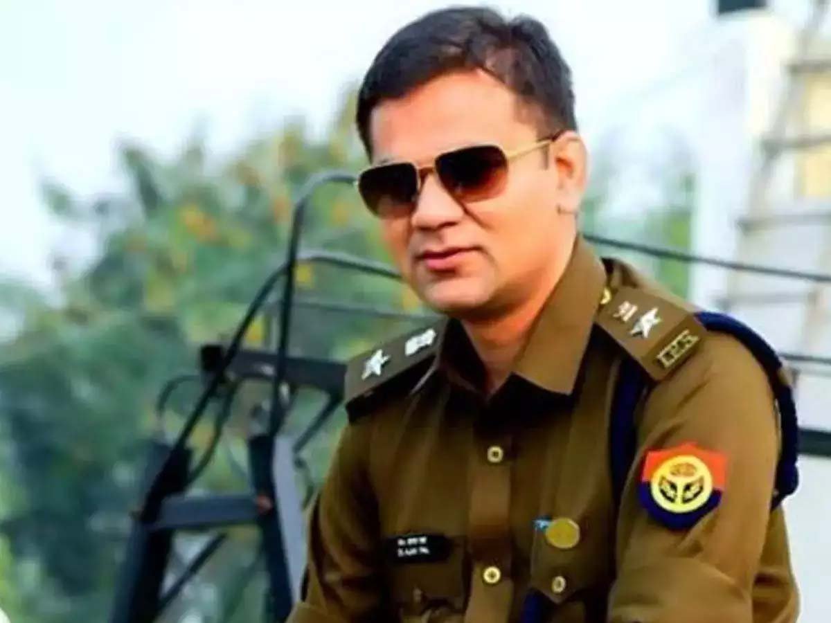 Mahakumbh 2025 कौन हैं आईपीएस अजय पाल शर्मा, जो संभालेंगे कुंभ मेले की सुरक्षा