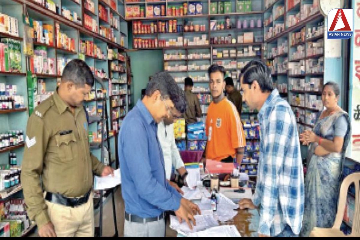 Raipur Breaking : नशीली दवाओं के अवैध व्यापार पर बड़ी कार्रवाई, 30 मेडिकल स्टोर्स पर छापेमारी
