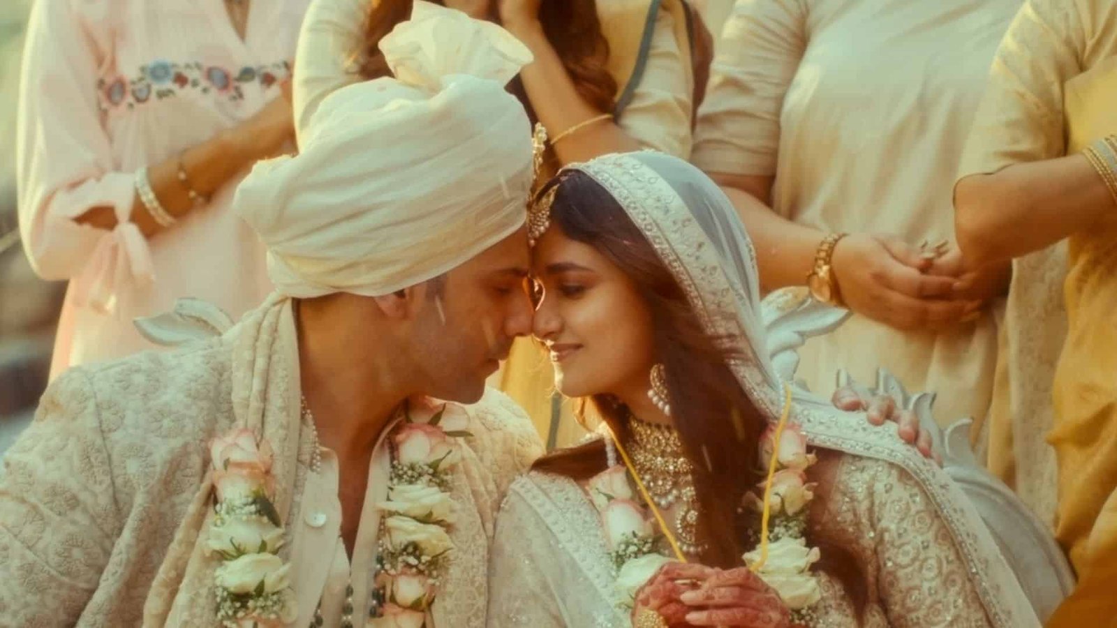 वरुण धवन की फिल्म 'बेबी जॉन' का रोमांटिक गाना 'हजार बार' हुआ रिलीज, फैंस का दिल छूने वाली जोड़ी