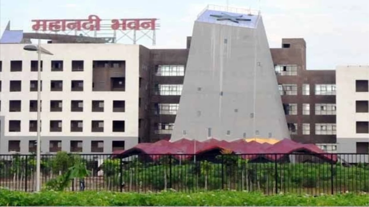 आईएएस अफसरों का हुआ ट्रांसफर, राज्य सरकार ने जारी की लिस्ट....