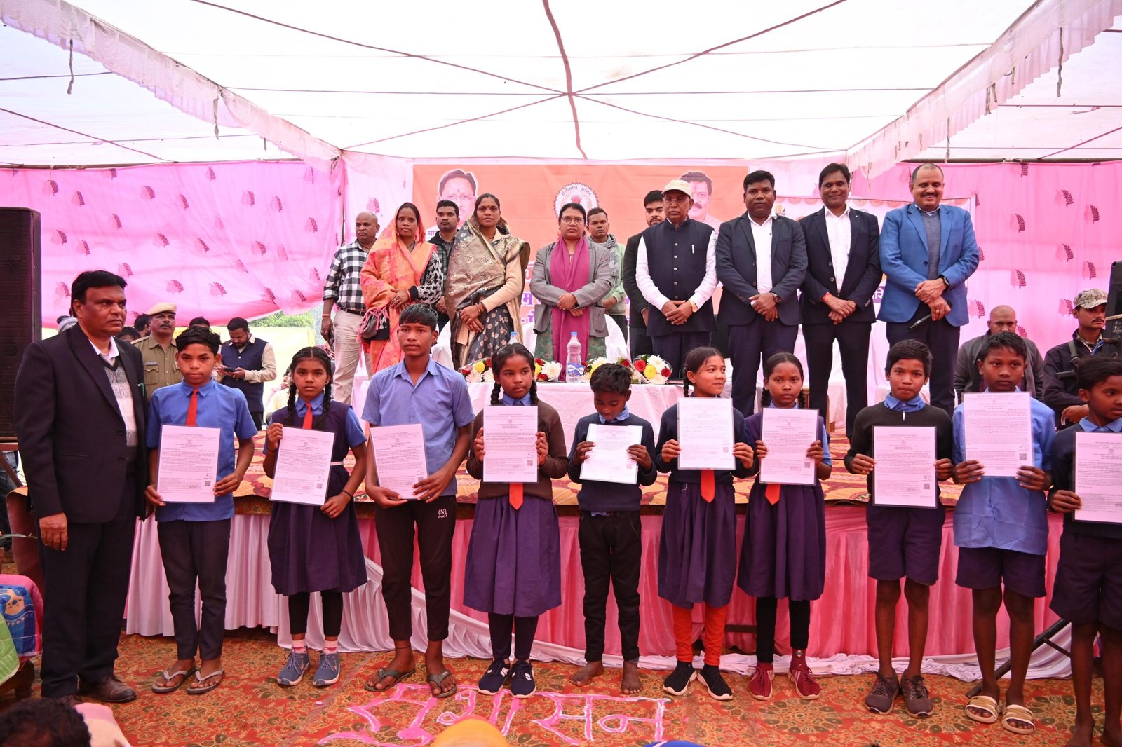 वनांचल में जनसमस्या निवारण शिविर : 46 आवेदन, योजनाओं का लाभ और त्वरित समाधान...