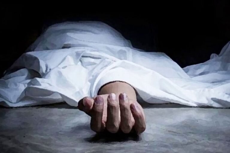 Kolkata : महिला डॉक्टर की हत्या से कॉलेज में बढ़ा तनाव, सुरक्षा पर सवाल...