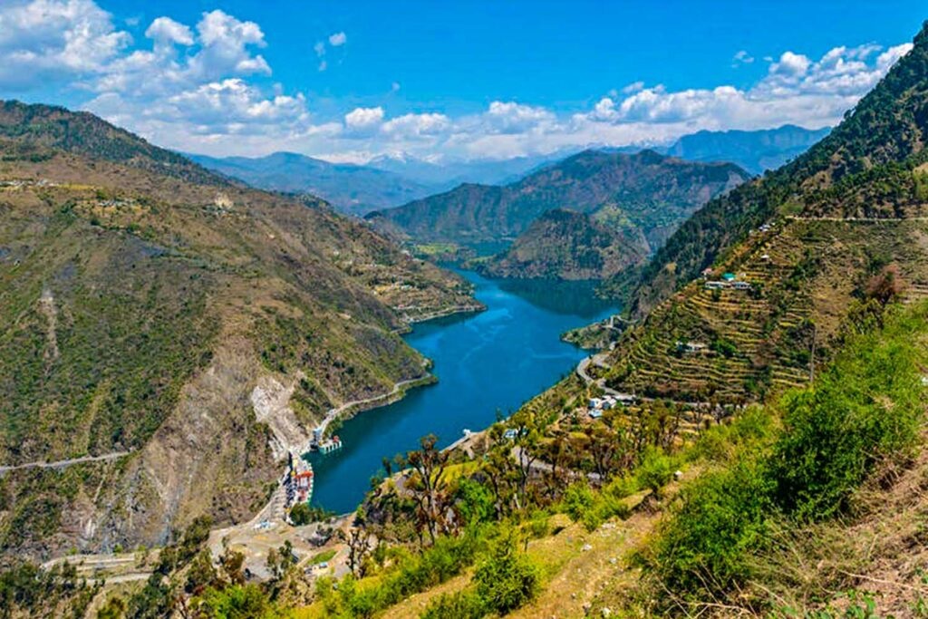 New Year 2025: भारत के टॉप 5 हिल स्टेशन पर मनाएं नया साल, दोगुना होगा सेलिब्रेशन