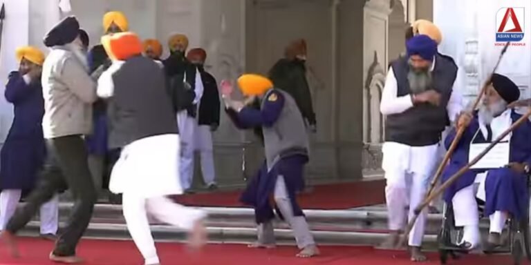 गोल्डन टेंपल फायरिंग स्वर्ण मंदिर में सुखबीर बादल पर हमला...पढ़े पूरी खबर