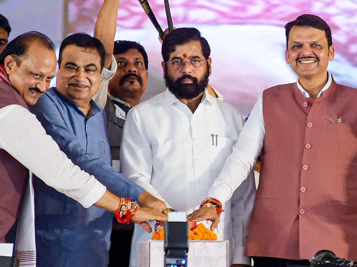 महाराष्ट्र में फडणवीस मंत्रिमंडल का विस्तार कल : शपथ ग्रहण समारोह होगा नागपुर में