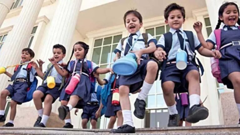 स्कूलों में क्रिसमस और न्यू ईयर की छुट्टियां रद्द, शिक्षा विभाग ने लागू किए नए नियम