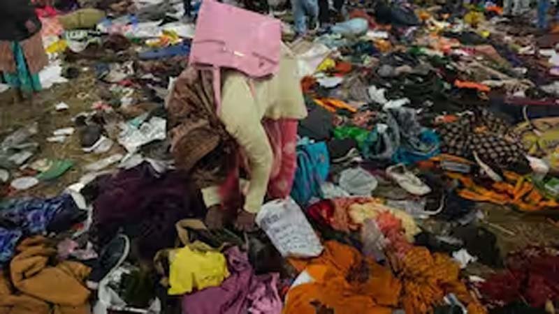 Mahakumbh 2025 : महाकुंभ में भगदड़, संगम तट पर 10 से ज्यादा श्रद्धालुओं की मौत, कई घायल : सूत्र