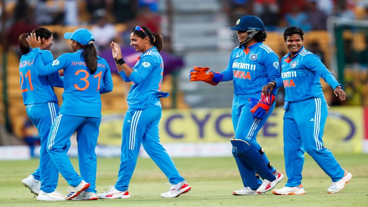 Sports News : भारतीय महिला टीम ने ODI में रचा इतिहास....