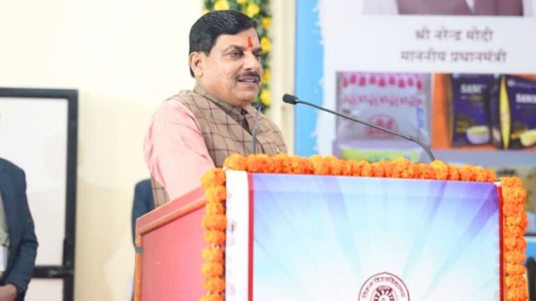 Bhopal Breaking : सरकारी कर्मचारियों के लिए बड़ा फरमान, प्रॉपर्टी की जानकारी देना अनिवार्य...