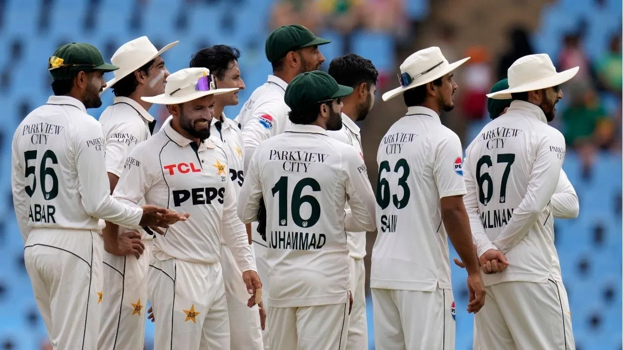 ICC ने पाकिस्तान पर लगाया जुर्माना, भारी पड़ी ये गलती....