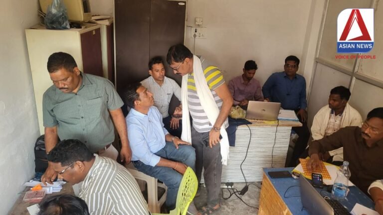Mungeli News : रिश्वत लेते रंगे हाथो पकड़ाया पटवारी....ACB की कार्रवाई....
