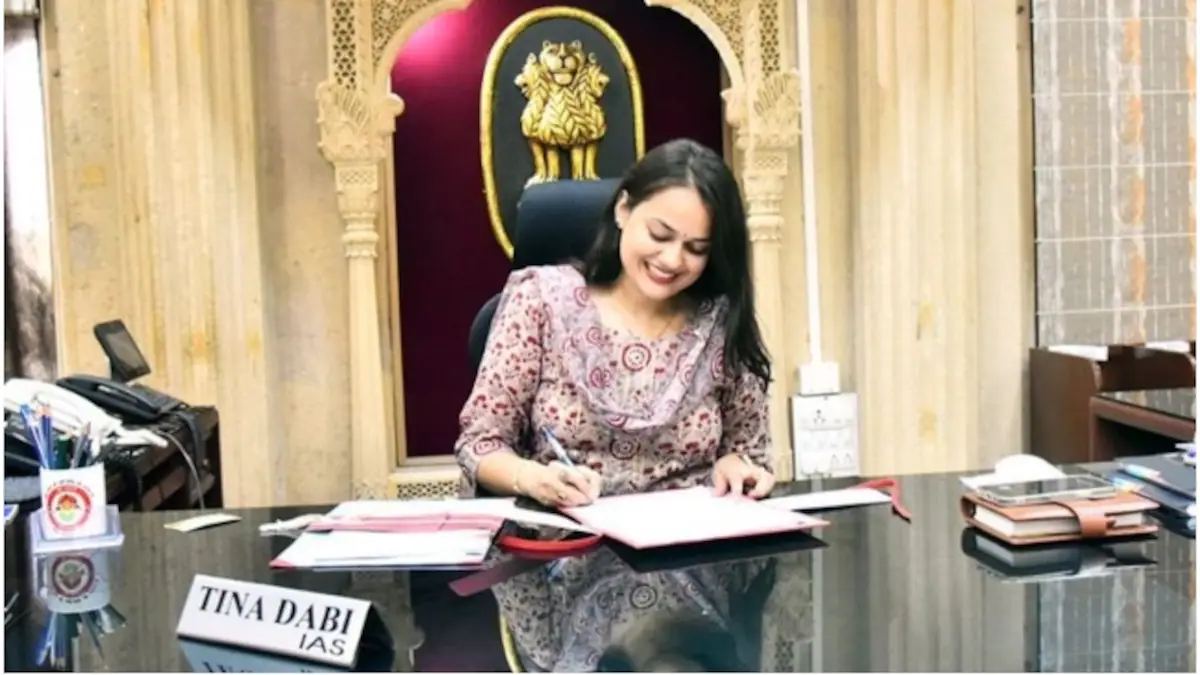 Rajasthan News : डीएम टीना डाबी से किसान ने की अनोखी गुहार, रास्ता बंद होने पर मांगा हेलिकॉप्टर...