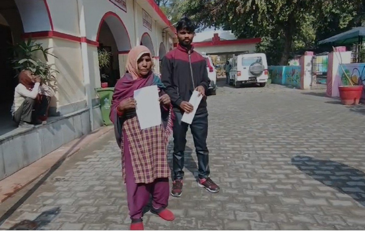 UP Etah News : ग्राम प्रधान एवं सचिव का अजीबो गरीब कारनामा....