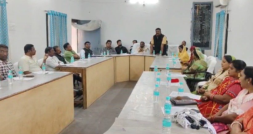 जांजगीर-नैला नगर पालिका में विशेष बैठक पर सियासत गर्म, बयानबाजी तेज....