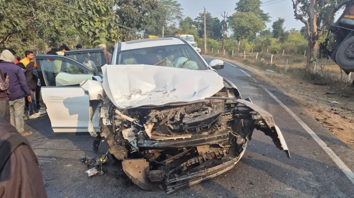 विधायक की कार दुर्घटना की शिकार : घायल हुआ पूरा परिवार, PSO को भी आई चोटें...