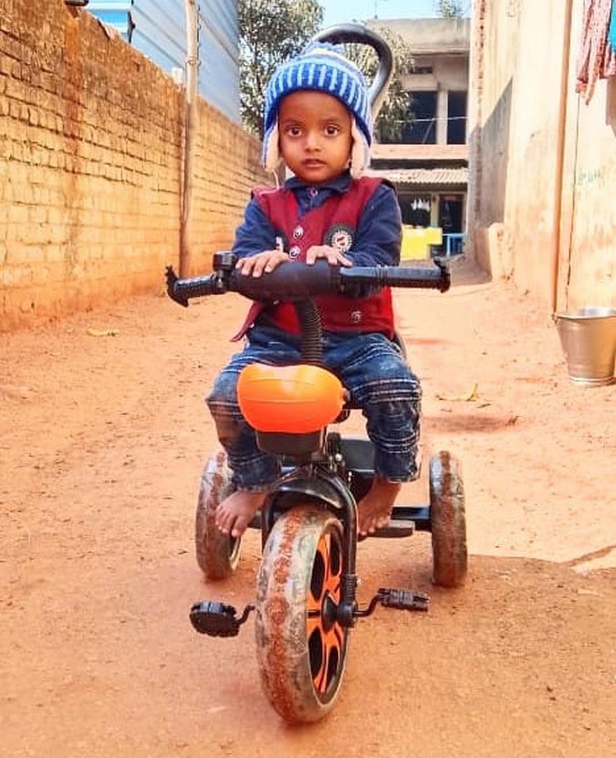 Balrampur News : अहाता गिरने से 3 साल के मासूम की दर्दनाक मौत, इलाके में पसरा मातम