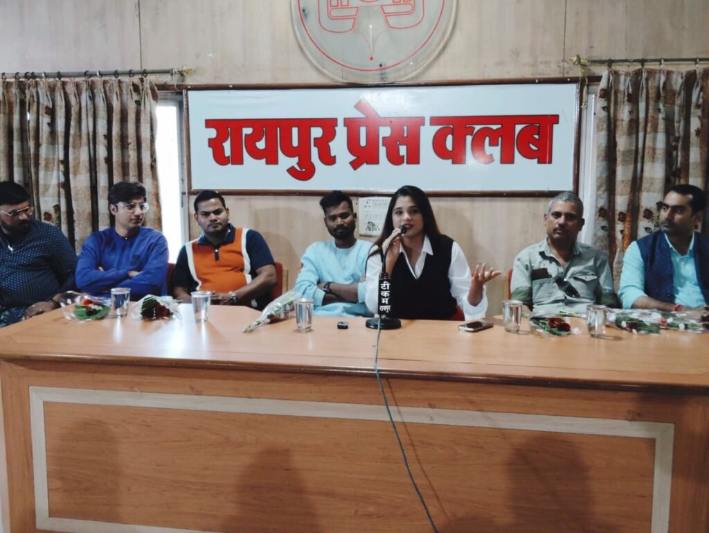 CG Cinema: छत्तीसगढ़ी सिनेमा को मिलेगी नई उड़ान: फिल्म ‘टीना टप्पर’ 24 जनवरी को होगी रिलीज.... 2 WhatsApp Image 2025 01 20 at 10.19.04 PM